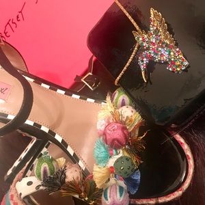 🕊 Betsey Johnson HummingbirdNecklace 🕊